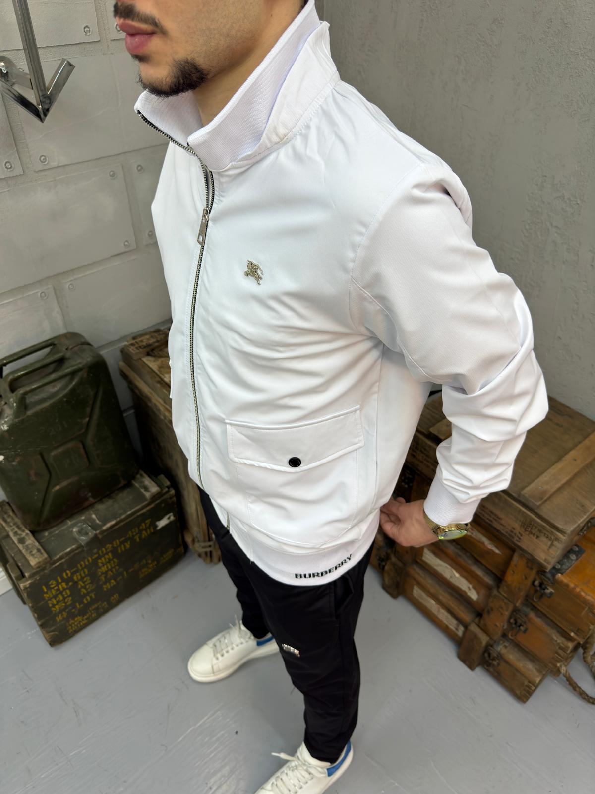 Burberry Beyaz