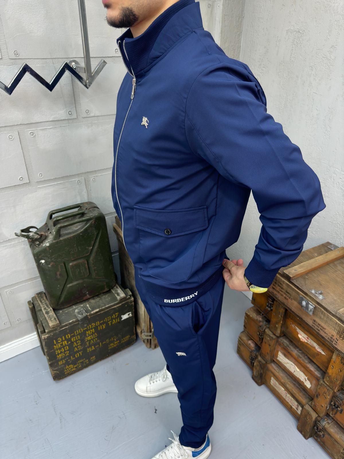 Burberry Lacivert