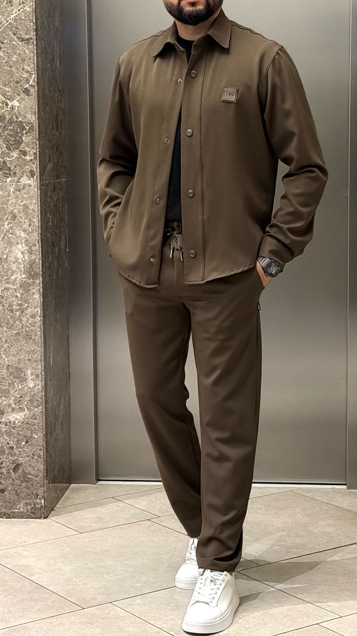 HUGO BOSS KAHVERENGİ MEVSİMLİK TAKIM