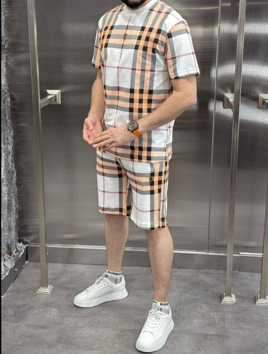 Burberry Şortlu Takım