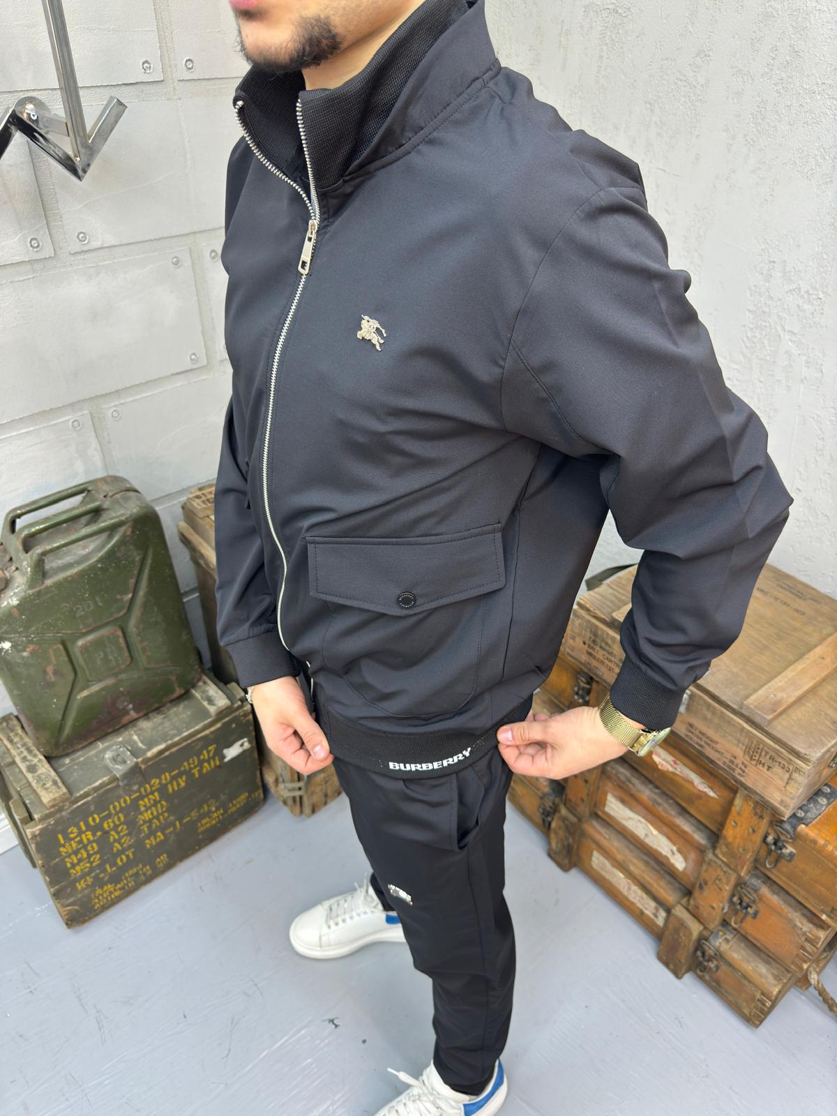 Burberry Siyah