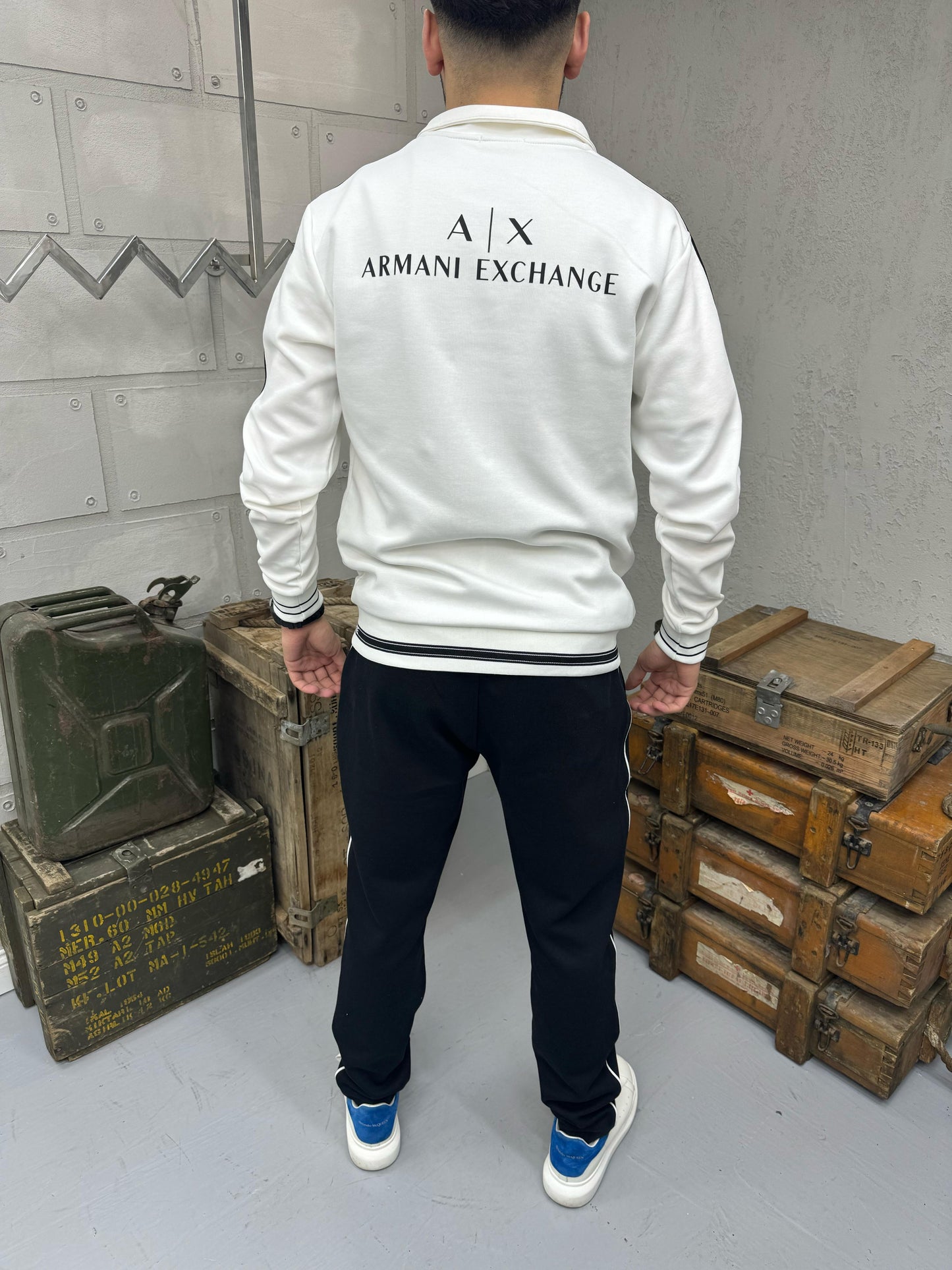 Armani Exchange Mevsimlik Takım Beyaz